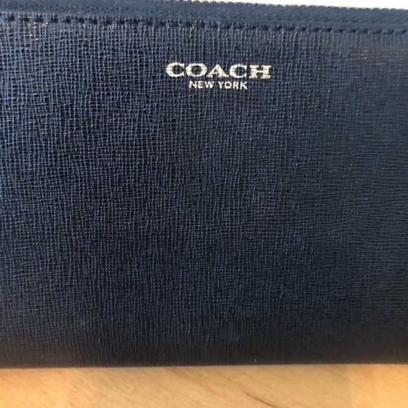 Coach Wallet Accordion Cross Grain Leather Wallet Black comes with box - Picture 3 of 8